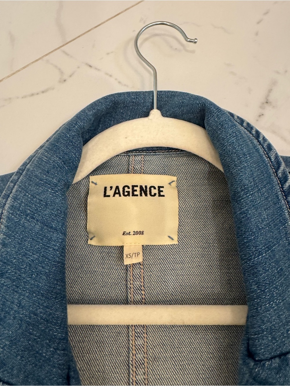 L'AGENCE Double-Breasted Crop Denim Jacket in Size 0 - Picture 6 of 9